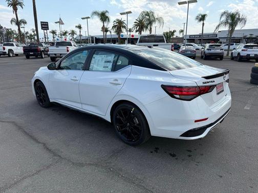 2025 Nissan Sentra SR