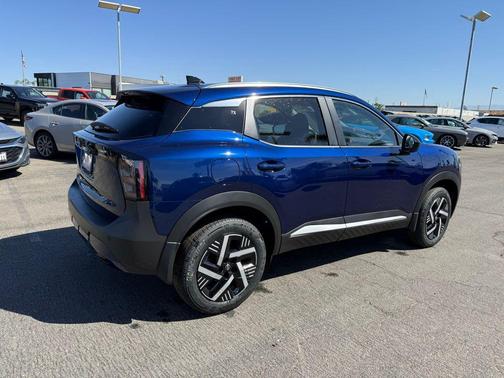 Deep Blue Pearl 2026 Nissan Kicks SV