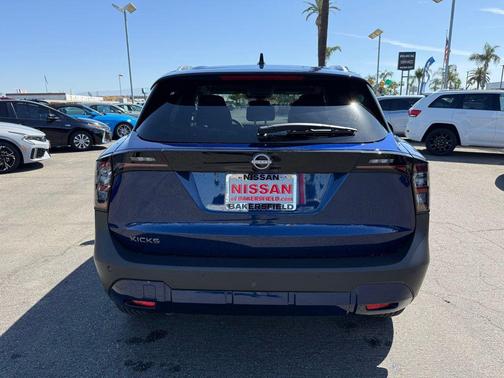 Deep Blue Pearl 2026 Nissan Kicks SV