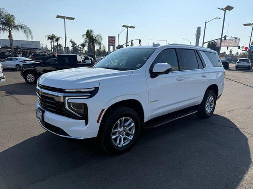 2025 Chevrolet Tahoe LS