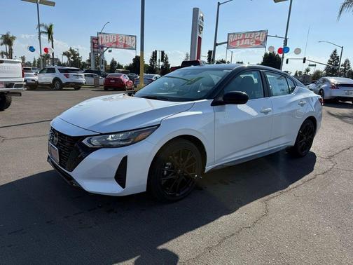 2025 Nissan Sentra SR