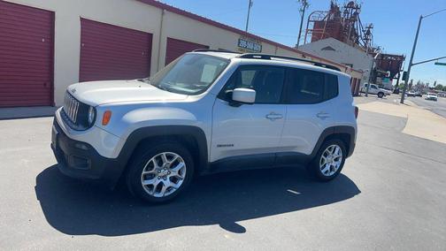 Glacier Metallic 2018 Jeep Renegade Latitude