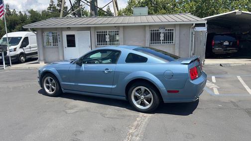 Satin Silver Clearcoat Metallic 2005 Ford Mustang GT