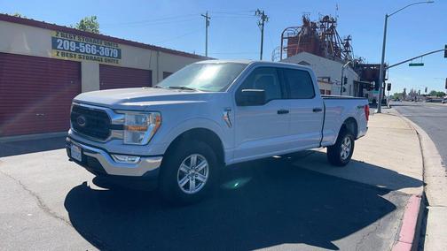 White 2022 Ford F-150 XLT