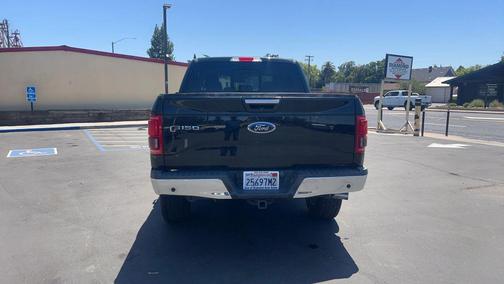 Tuxedo Black Metallic 2015 Ford F-150 Lariat