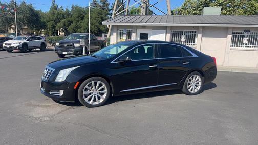Black 2015 Cadillac XTS Luxury