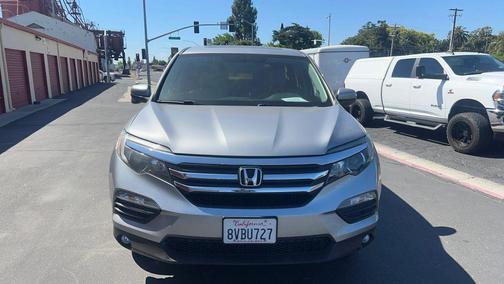 Lunar Silver Metallic 2017 Honda Pilot EX-L