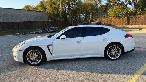 2015 Porsche Panamera 4