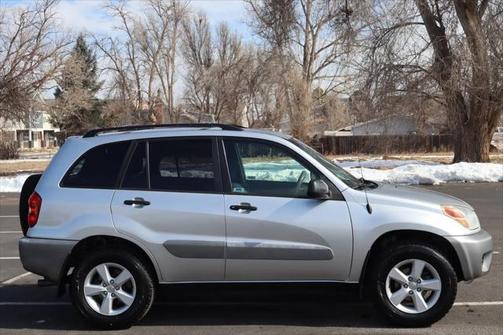 2004 Toyota RAV4 Base