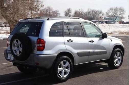 2004 Toyota RAV4 Base