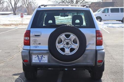 2004 Toyota RAV4 Base