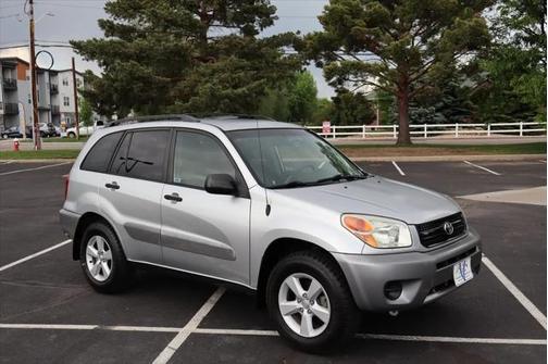 2004 Toyota RAV4 Base