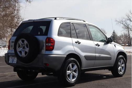 2004 Toyota RAV4 Base