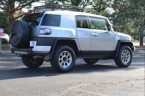 Silver Fresco Metallic 2012 Toyota FJ Cruiser Base