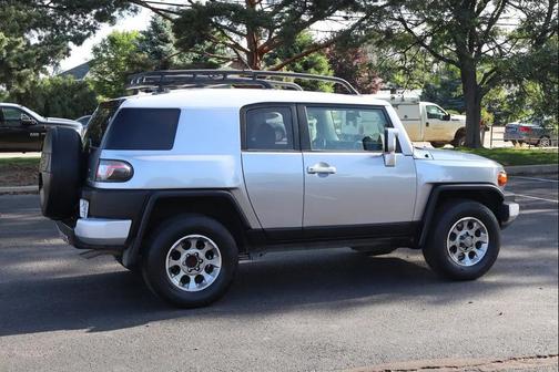 Silver Fresco Metallic 2012 Toyota FJ Cruiser Base
