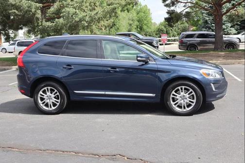 Caspian Blue Metallic 2014 Volvo XC60 3.2