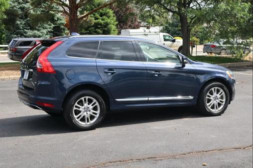 Caspian Blue Metallic 2014 Volvo XC60 3.2