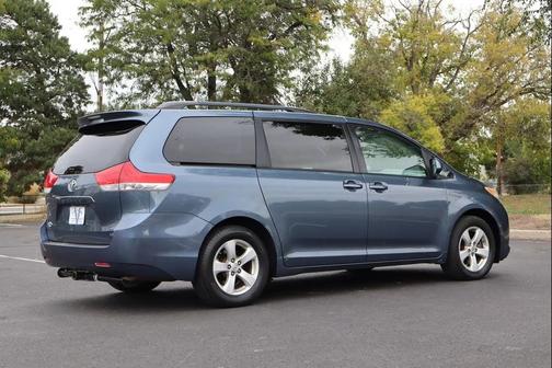 2014 Toyota Sienna LE