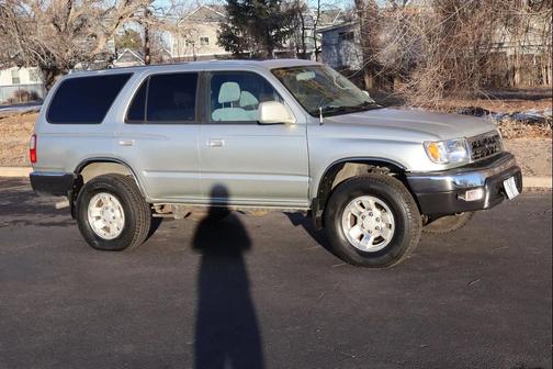2000 Toyota 4Runner SR5