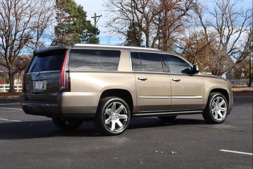 2016 Cadillac Escalade ESV Premium