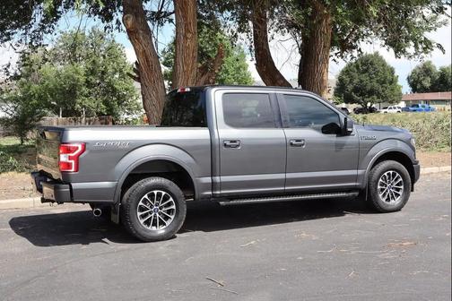 Magnetic Metallic 2018 Ford F-150 XLT