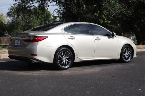 2017 Lexus ES 350 Base