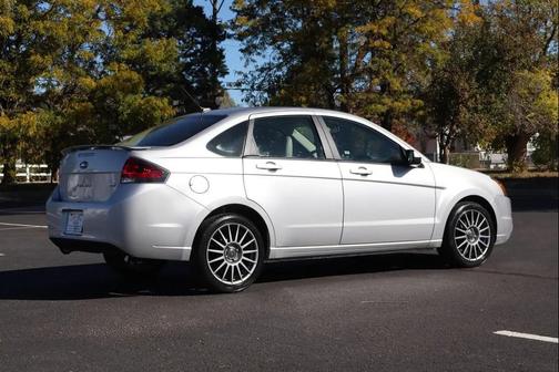 2011 Ford Focus SES