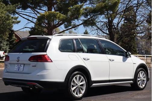2017 Volkswagen Golf Alltrack TSI SEL