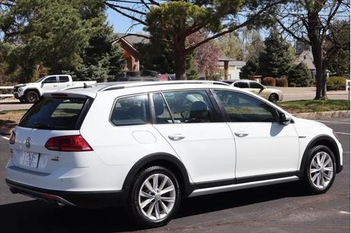 2017 Volkswagen Golf Alltrack TSI SEL