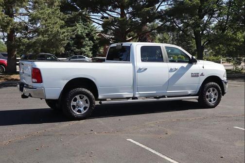 Bright White Clearcoat 2018 RAM 2500 Big Horn Crew Cab 4x4 8' Box