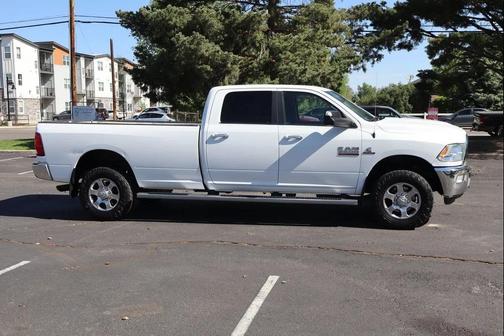 Bright White Clearcoat 2018 RAM 2500 Big Horn Crew Cab 4x4 8' Box