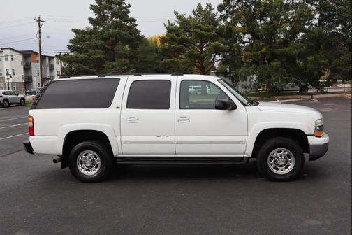 2003 Chevrolet Suburban 2500 LT