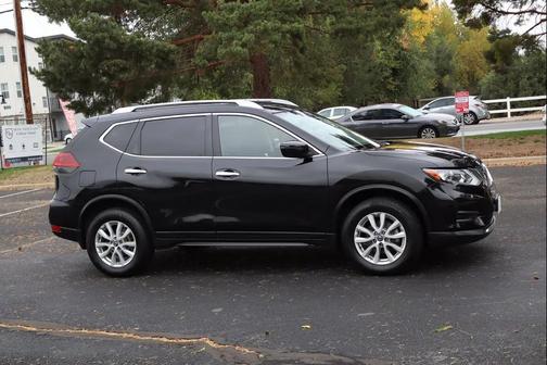Magnetic Black Pearl 2020 Nissan Rogue S