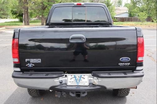 Black Clearcoat 2003 Ford F-350 Lariat