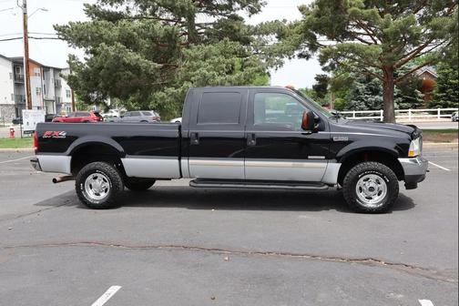 Black Clearcoat 2003 Ford F-350 Lariat