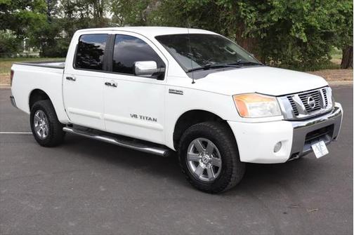 2012 Nissan Titan SV