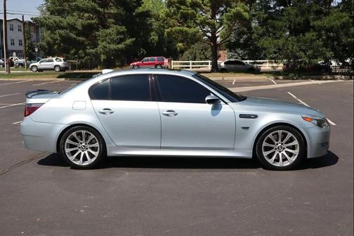 2006 BMW M5 Base