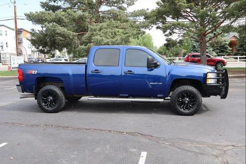 Blue 2013 Chevrolet Silverado 2500 LT