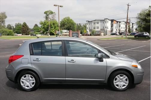 2012 Nissan Versa 1.8 S