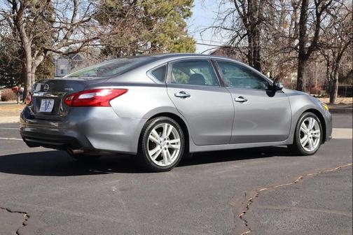 2017 Nissan Altima 3.5 SL