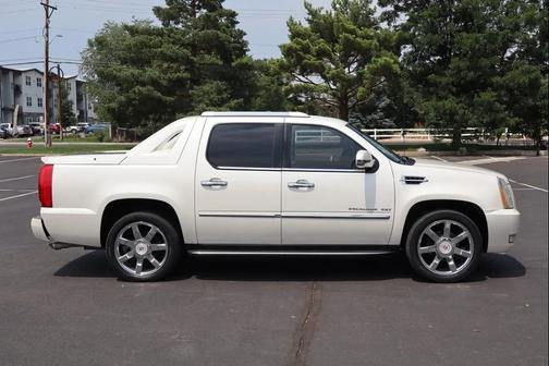 2012 Cadillac Escalade EXT Luxury
