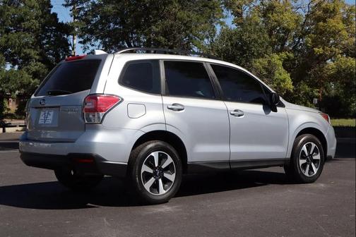 2017 Subaru Forester 2.5i