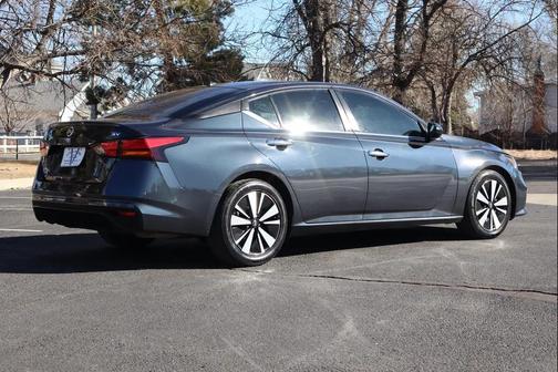 2022 Nissan Altima 2.5 SV