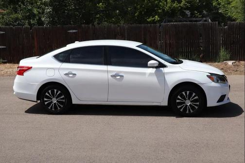 2016 Nissan Sentra SV