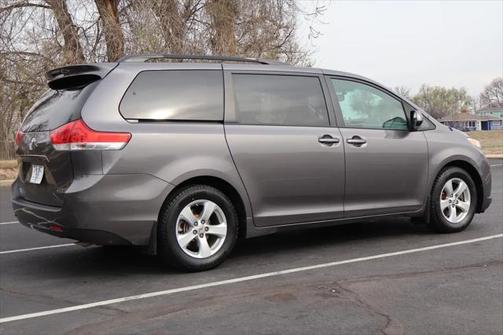 2012 Toyota Sienna LE