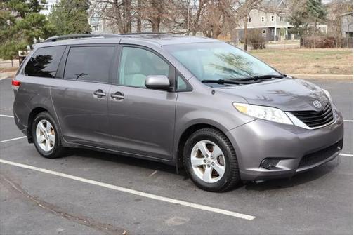 2012 Toyota Sienna LE