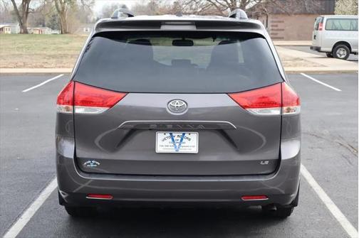 2012 Toyota Sienna LE