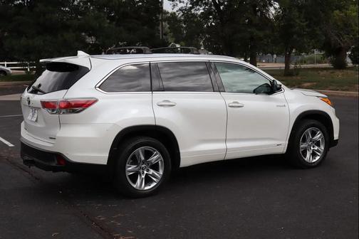 2016 Toyota Highlander Hybrid Platinum