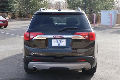 2018 GMC Acadia SLE-2