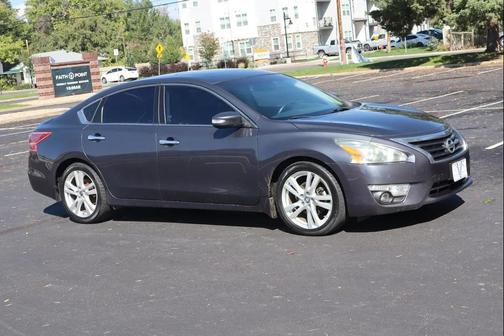 2013 Nissan Altima 3.5 SV